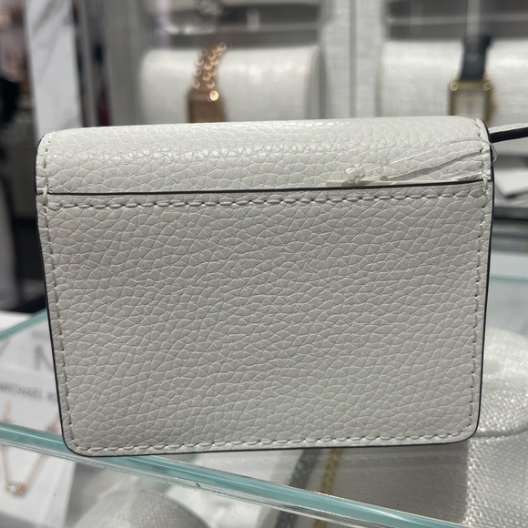 MICHAEL KORS Carson Small Pebbled Leather Wallet
Optic White 
NWT - Picture 12 of 16